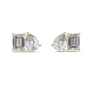 Dazzling Pear Diamond Earring